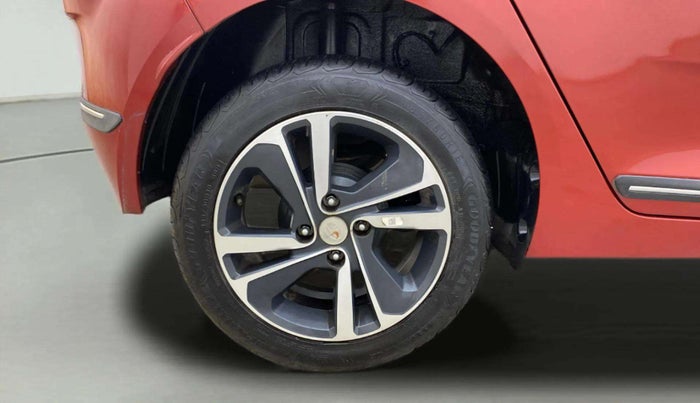2022 Tata ALTROZ XZ PLUS PETROL, Petrol, Manual, 19,677 km, Right Rear Wheel