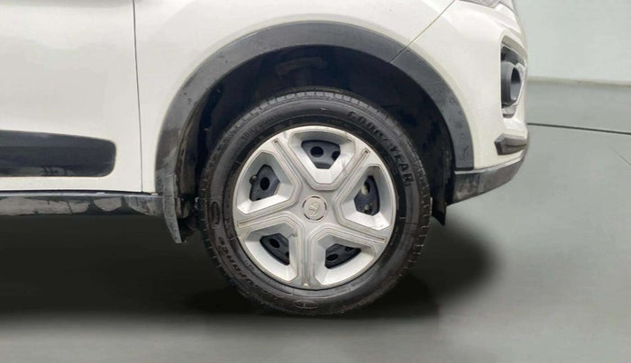 2023 Tata NEXON XM PLUS SUNROOF PETROL, Petrol, Manual, 10,720 km, Right Front Wheel