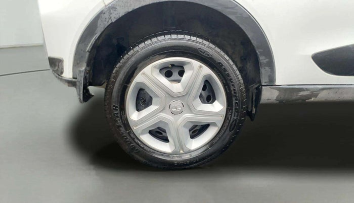 2023 Tata NEXON XM PLUS SUNROOF PETROL, Petrol, Manual, 10,720 km, Right Rear Wheel