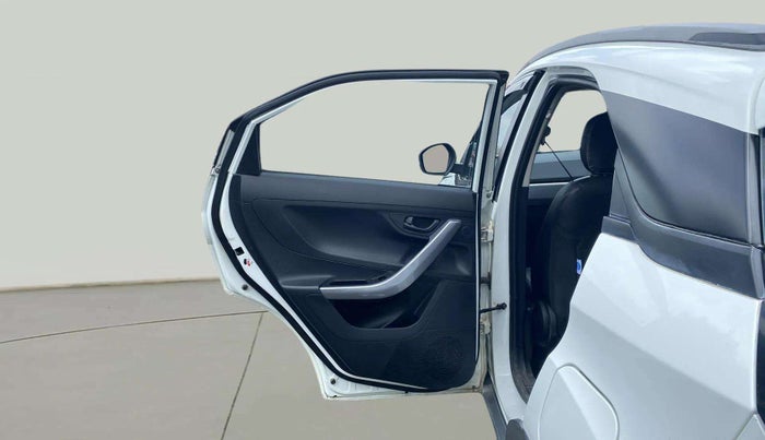2023 Tata NEXON XM PLUS SUNROOF PETROL, Petrol, Manual, 10,720 km, LHS Rear Door
