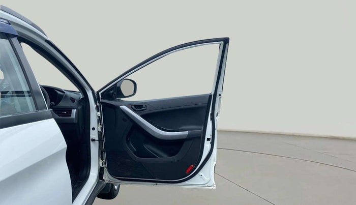 2023 Tata NEXON XM PLUS SUNROOF PETROL, Petrol, Manual, 10,720 km, RHS Front Door