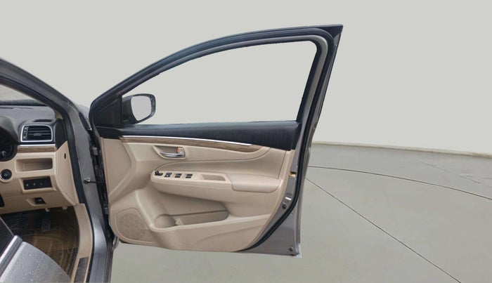 2019 Maruti Ciaz ALPHA  AT 1.5 SHVS PETROL, Petrol, Automatic, 55,472 km, RHS Front Door