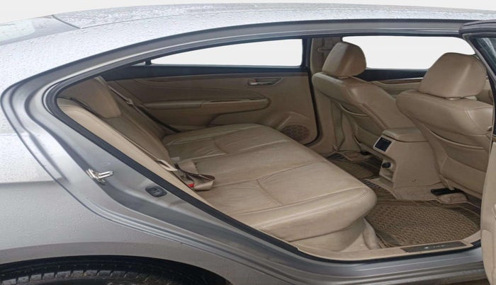 2019 Maruti Ciaz ALPHA  AT 1.5 SHVS PETROL, Petrol, Automatic, 55,472 km, Right Side Rear Door Cabin