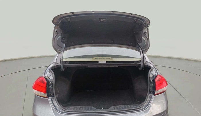 2019 Maruti Ciaz ALPHA  AT 1.5 SHVS PETROL, Petrol, Automatic, 55,472 km, Boot Inside
