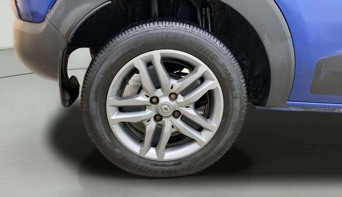2020 Renault TRIBER RXZ, Petrol, Manual, 76,032 km, Right Rear Wheel