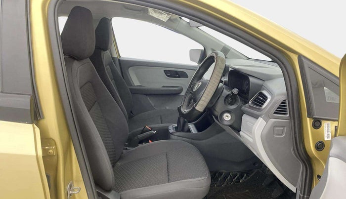 2021 Tata ALTROZ XM PETROL, Petrol, Manual, 25,320 km, Right Side Front Door Cabin