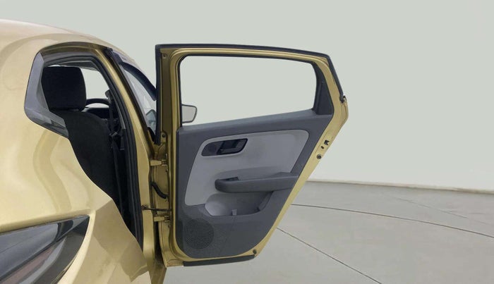 2021 Tata ALTROZ XM PETROL, Petrol, Manual, 25,320 km, RHS Rear Door