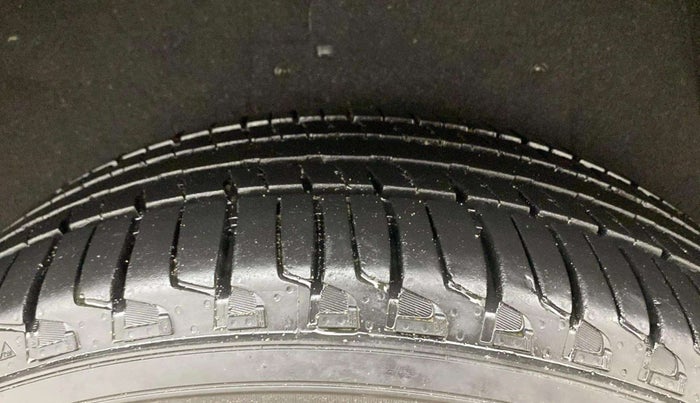 2024 Mahindra SCORPIO-N Z8 L PETROL MT 7 STR, Petrol, Manual, 22,469 km, Left Rear Tyre Tread