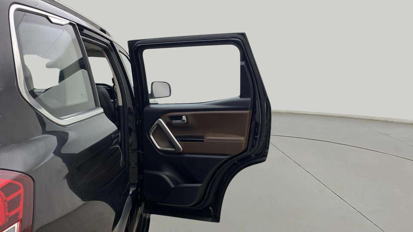 2024 Mahindra SCORPIO-N Z8 L PETROL MT 7 STR, Petrol, Manual, 22,469 km, RHS Rear Door