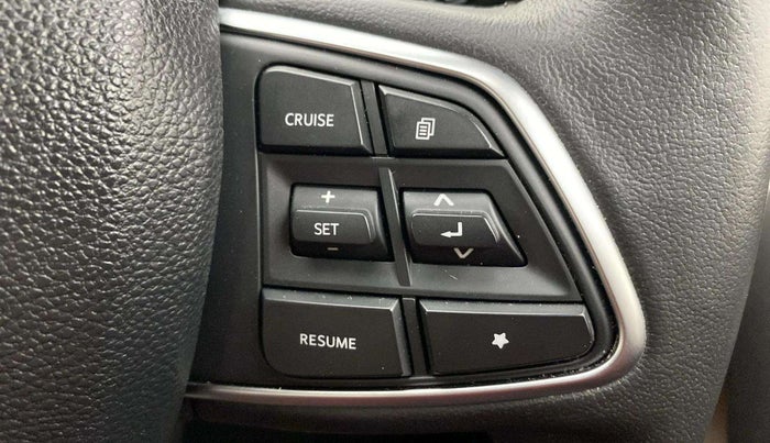 2024 Mahindra SCORPIO-N Z8 L PETROL MT 7 STR, Petrol, Manual, 22,469 km, Adaptive Cruise Control