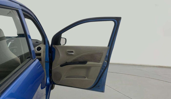 2016 Maruti Celerio ZXI AMT, CNG, Automatic, 68,899 km, RHS Front Door