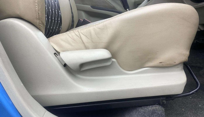 2016 Maruti Celerio ZXI AMT, CNG, Automatic, 68,899 km, Driver Side Adjustment Panel