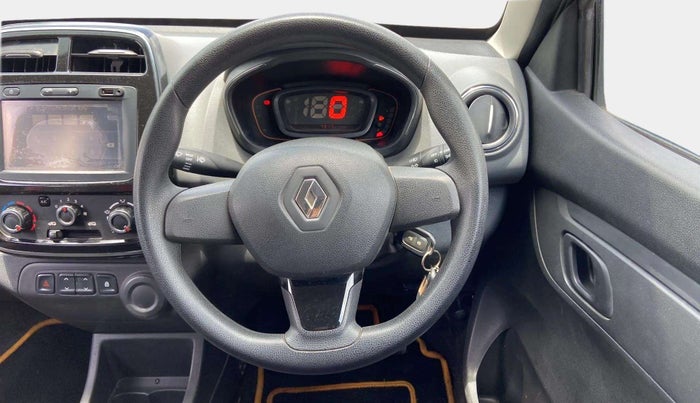 2017 Renault Kwid RXT 1.0, Petrol, Manual, 7,908 km, Steering Wheel Close Up