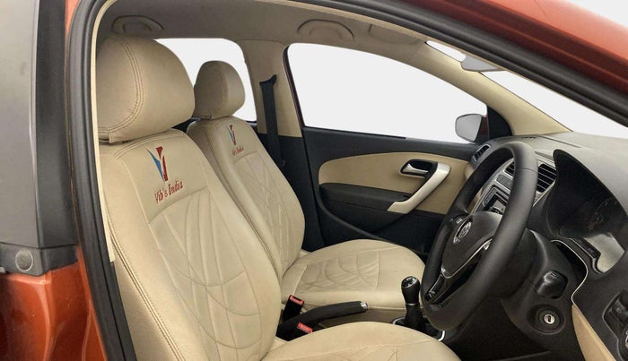 2016 Volkswagen Polo HIGHLINE1.5L, Diesel, Manual, 65,086 km, Right Side Front Door Cabin