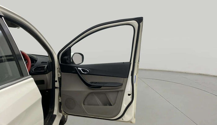 2017 Tata Tiago XZ PETROL, Petrol, Manual, 63,385 km, RHS Front Door