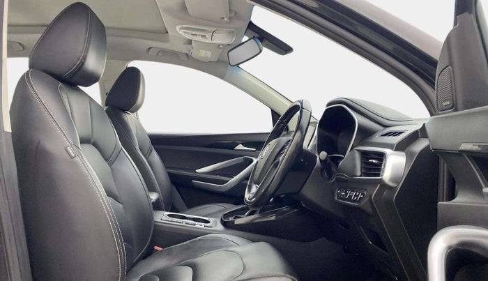 2019 MG HECTOR SHARP 1.5 DCT PETROL, Petrol, Automatic, 55,856 km, Right Side Front Door Cabin