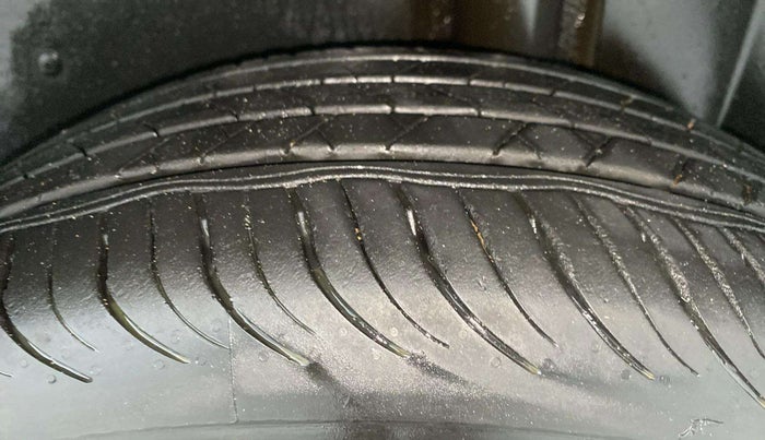 2019 MG HECTOR SHARP 1.5 DCT PETROL, Petrol, Automatic, 55,856 km, Left Rear Tyre Tread