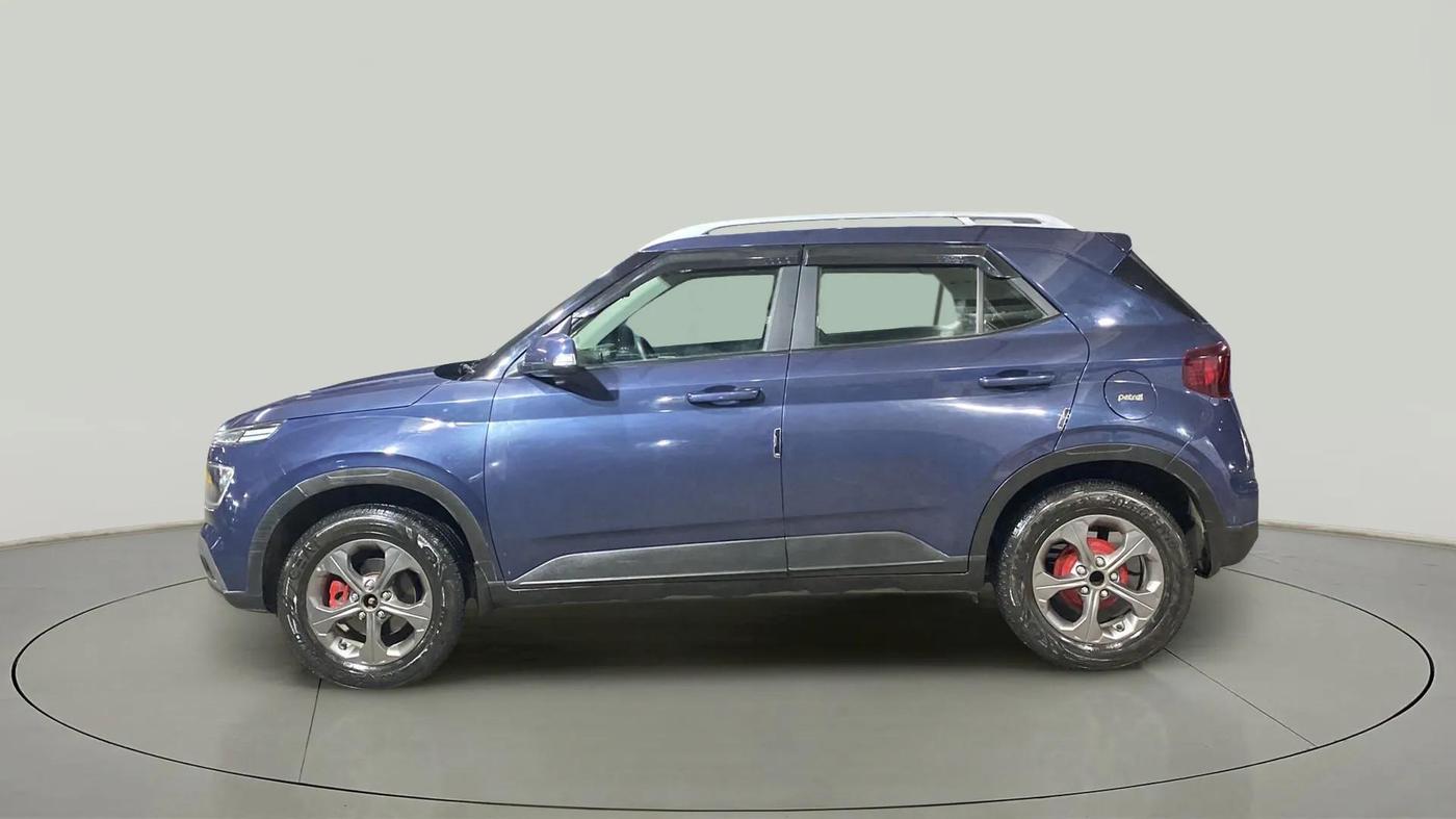 2022 Hyundai VENUE S+ 1.2, Petrol, Manual, 20,676 km, Left Side