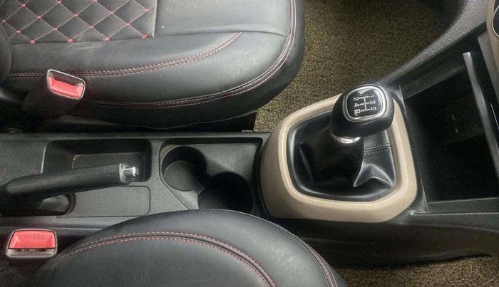 2016 Hyundai Xcent SX 1.2, Petrol, Manual, 67,811 km, Gear Lever