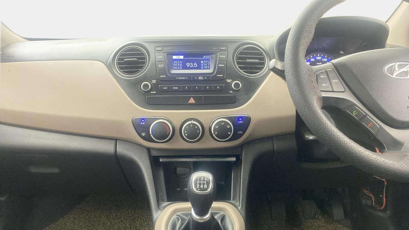 2016 Hyundai Xcent SX 1.2, Petrol, Manual, 67,811 km, Air Conditioner