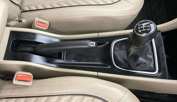 2018 Maruti Ciaz DELTA 1.5 SHVS MT PETROL, Petrol, Manual, 49,626 km, Gear Lever