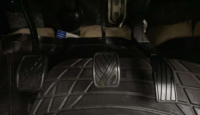 2018 Maruti Ciaz DELTA 1.5 SHVS MT PETROL, Petrol, Manual, 49,626 km, Pedals