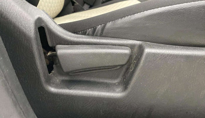 2020 Maruti Alto LXI, Petrol, Manual, 74,465 km, Driver Side Adjustment Panel