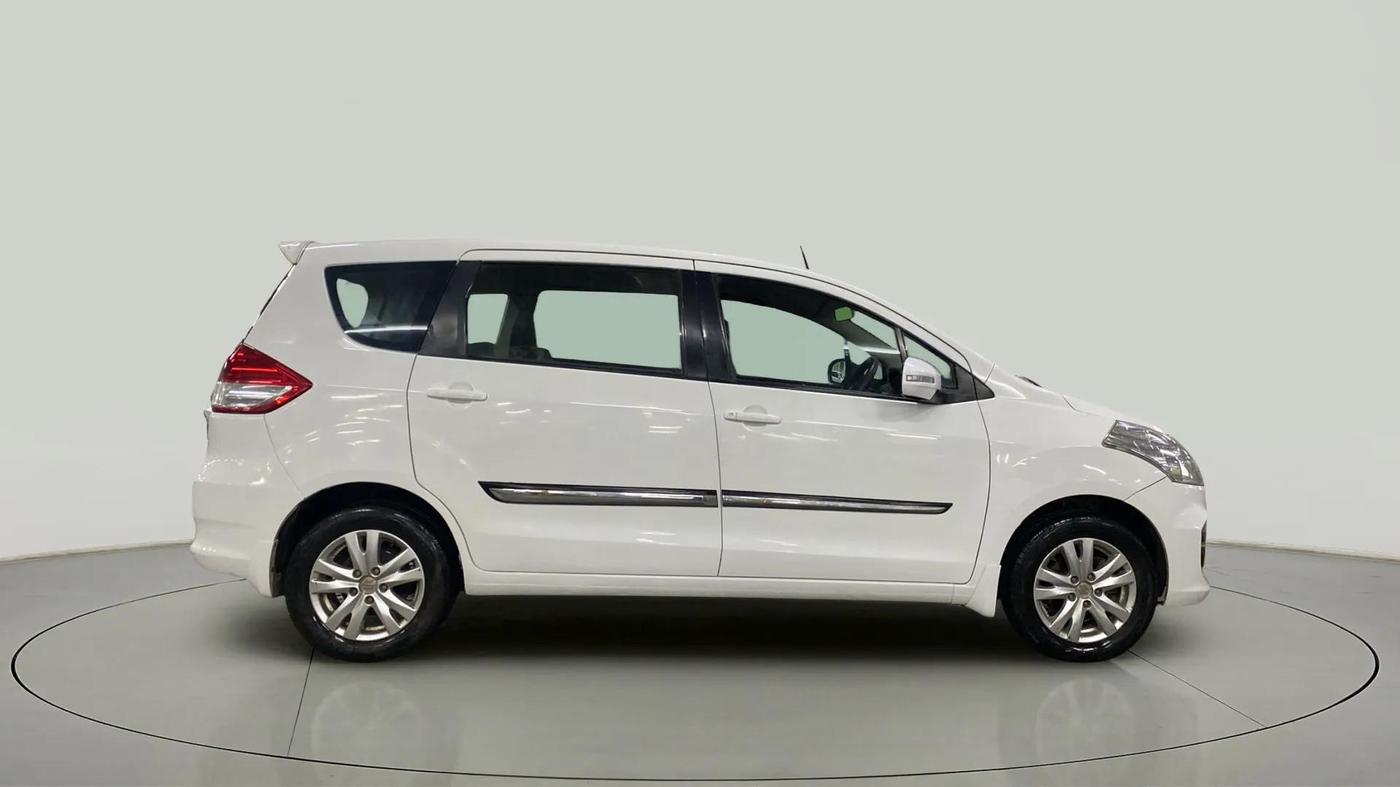 2018 Maruti Ertiga VDI SHVS, Diesel, Manual, 27,891 km, Right Side View