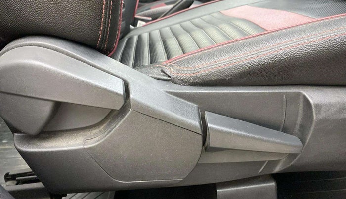 2022 Nissan MAGNITE XV PREMIUM TURBO (O), Petrol, Manual, 71,430 km, Driver Side Adjustment Panel