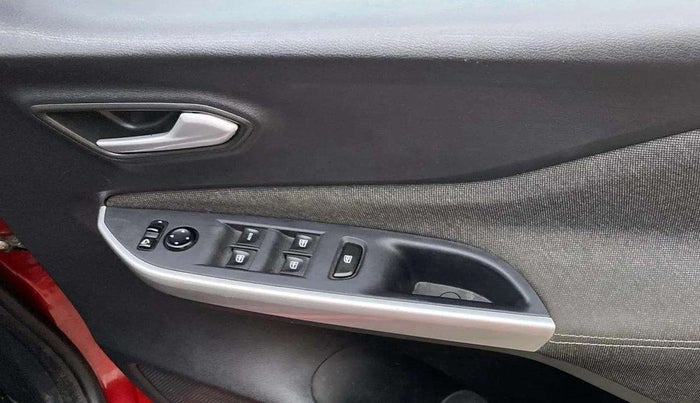 2022 Nissan MAGNITE XV PREMIUM TURBO (O), Petrol, Manual, 71,430 km, Driver Side Door Panels Control
