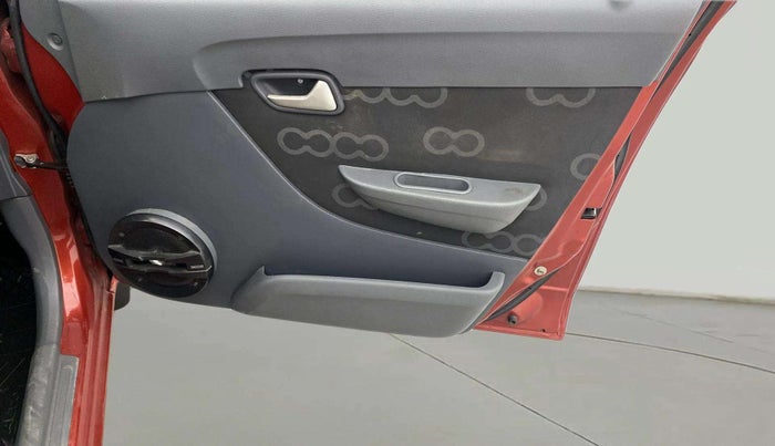 2015 Maruti Alto 800 LXI, Petrol, Manual, 9,397 km, Driver Side Door Panels Control