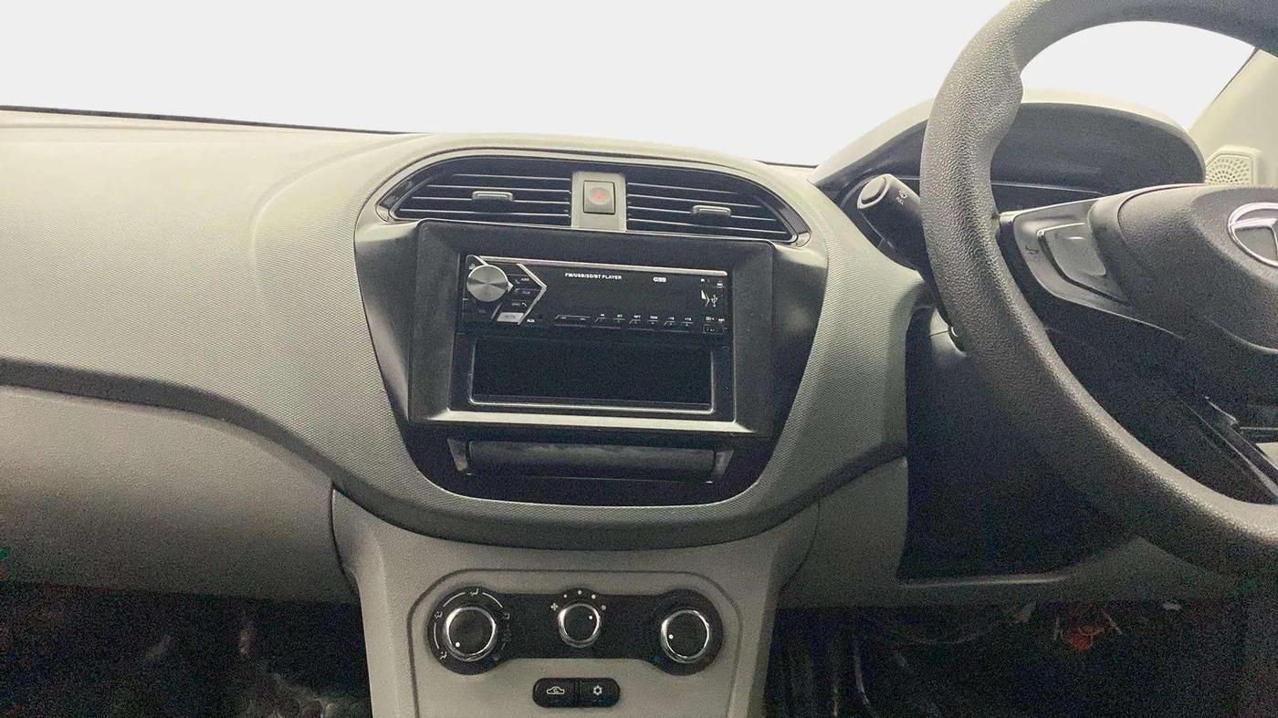 2020 Tata TIGOR XE PETROL, Petrol, Manual, 28,259 km, Air Conditioner