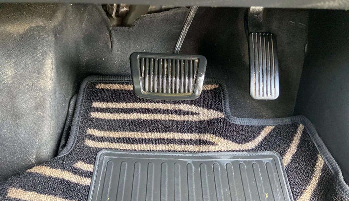 2022 KIA SELTOS HTK PLUS AT 1.5 DIESEL, Diesel, Automatic, 63,534 km, Pedals