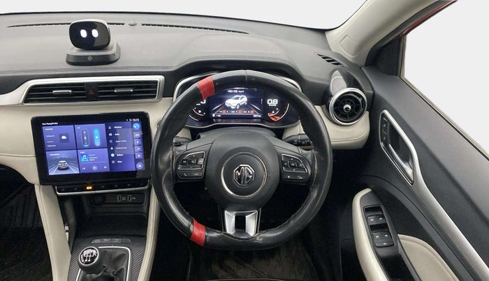 2021 MG ASTOR SHARP 1.5 MT, Petrol, Manual, 56,808 km, Steering Wheel Close Up