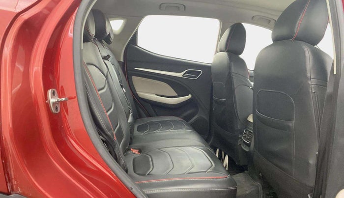 2021 MG ASTOR SHARP 1.5 MT, Petrol, Manual, 56,808 km, Right Side Rear Door Cabin