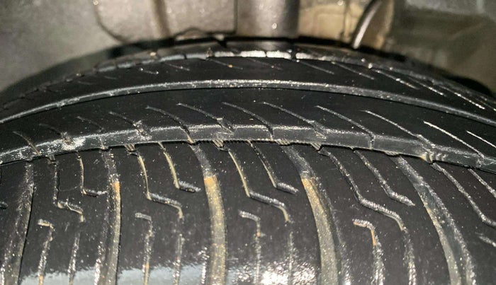 2018 Tata Tiago XZA PETROL, Petrol, Automatic, 54,436 km, Right Front Tyre Tread