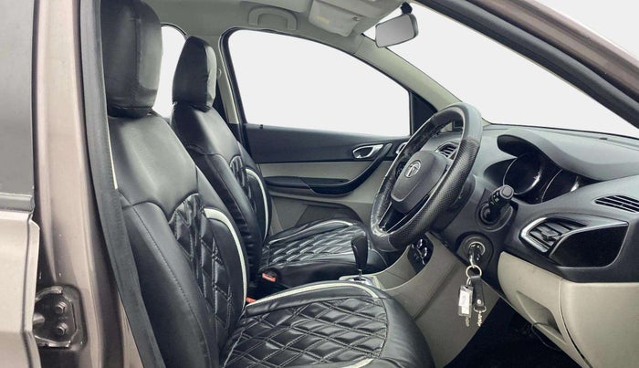 2018 Tata Tiago XZA PETROL, Petrol, Automatic, 54,436 km, Right Side Front Door Cabin