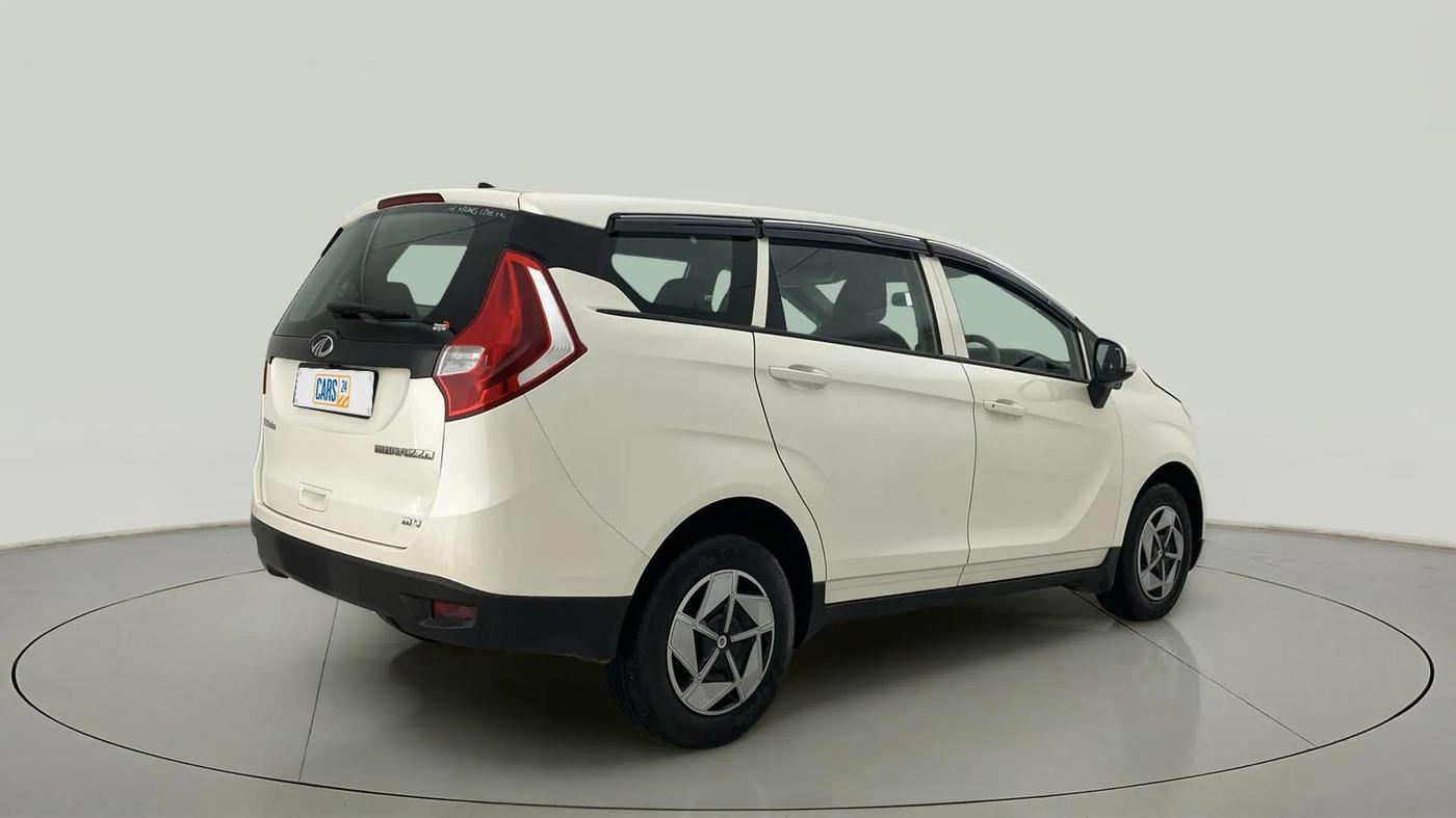 2019 Mahindra MARAZZO M4 8 STR, Diesel, Manual, 33,317 km, Right Back Diagonal