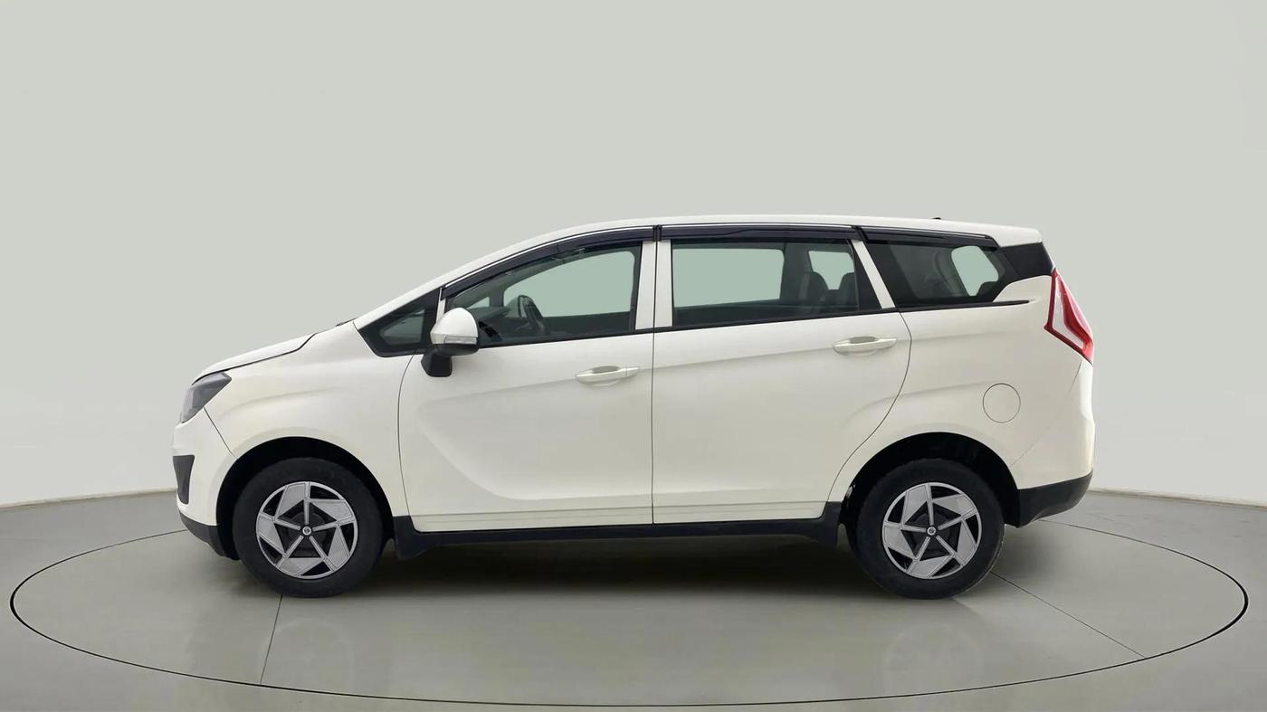 2019 Mahindra MARAZZO M4 8 STR, Diesel, Manual, 33,317 km, Left Side