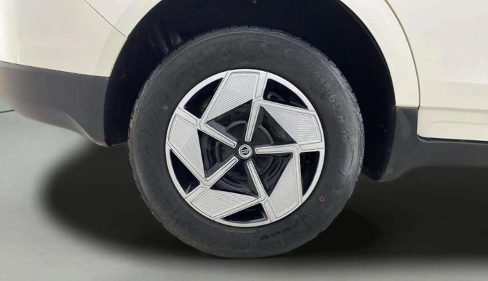 2019 Mahindra MARAZZO M4 8 STR, Diesel, Manual, 33,215 km, Right Rear Wheel