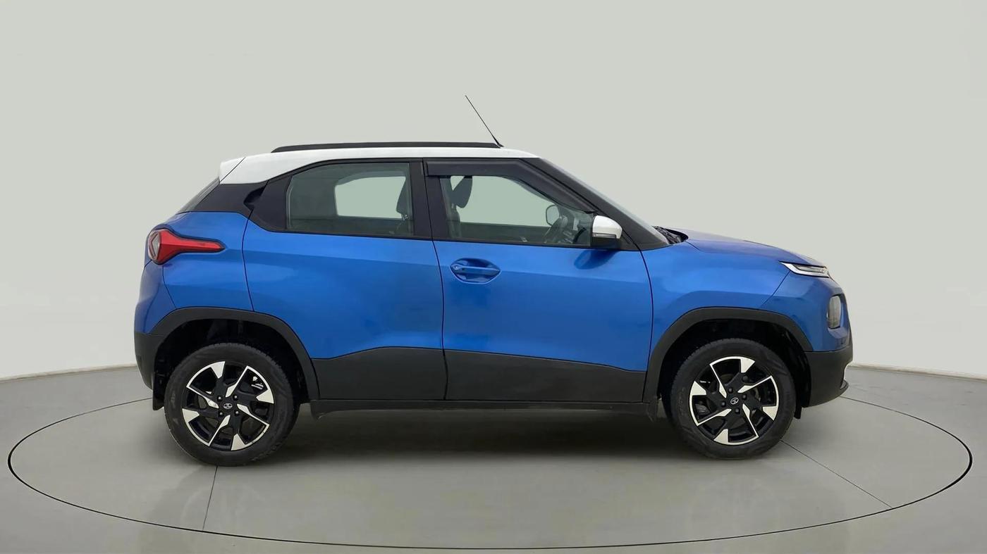 2021 Tata PUNCH CREATIVE IRA 1.2 RTN DUAL TONE, Petrol, Manual, 14,978 km, Right Side View