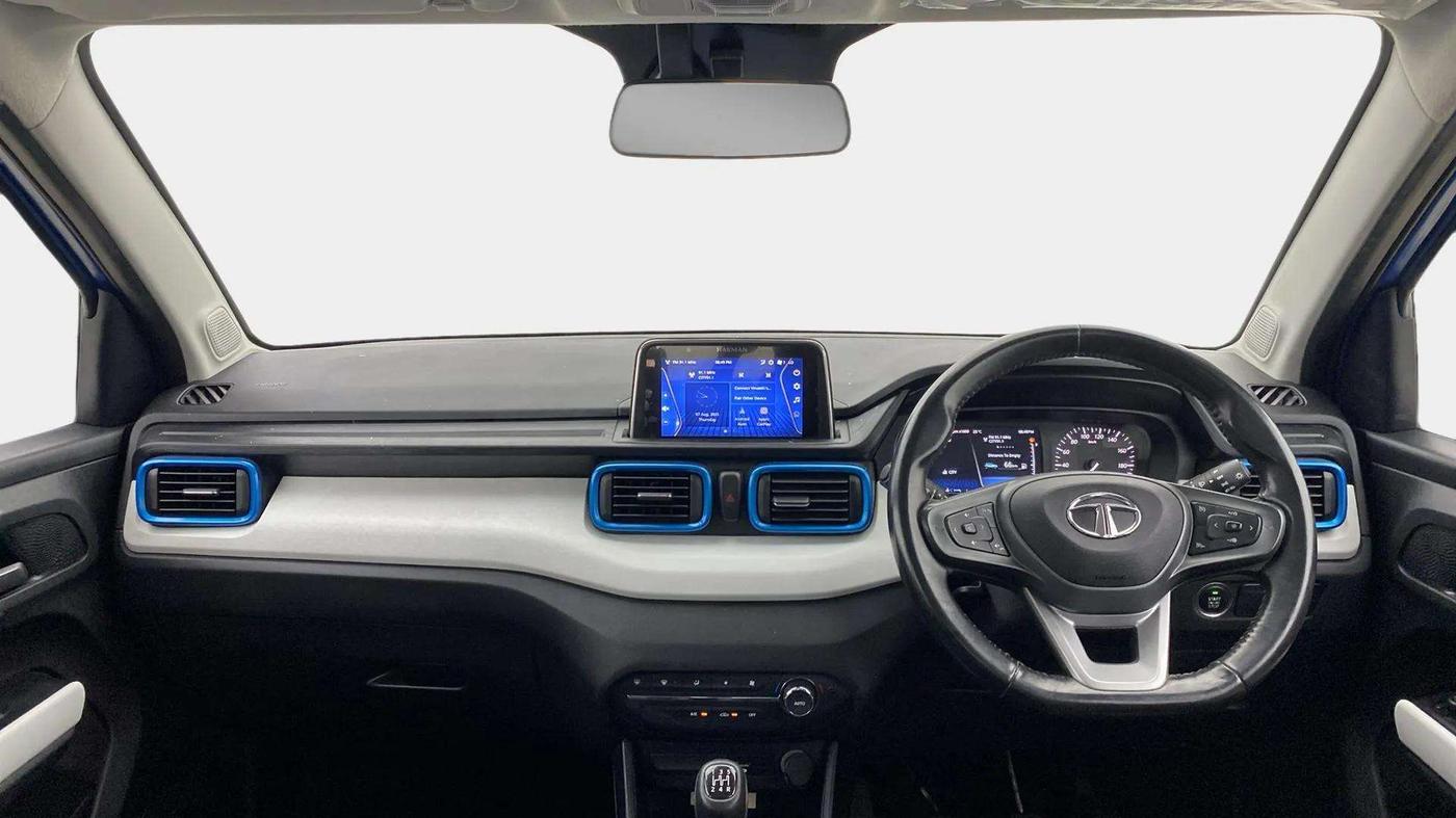 2021 Tata PUNCH CREATIVE IRA 1.2 RTN DUAL TONE, Petrol, Manual, 14,978 km, Dashboard