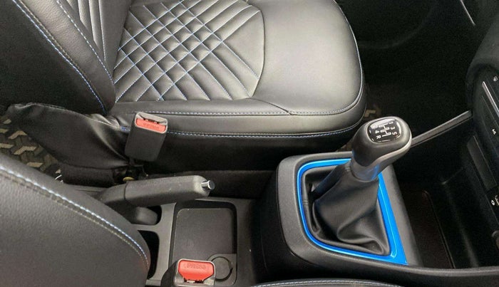2021 Tata PUNCH CREATIVE IRA 1.2 RTN DUAL TONE, Petrol, Manual, 14,978 km, Gear Lever