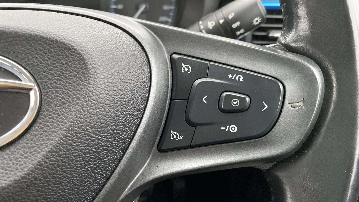 2021 Tata PUNCH CREATIVE IRA 1.2 RTN DUAL TONE, Petrol, Manual, 14,978 km, Adaptive Cruise Control