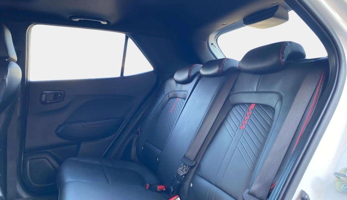 2023 Hyundai VENUE N LINE N8 1.0 TURBO DCT, Petrol, Automatic, 12,932 km, Right Side Rear Door Cabin