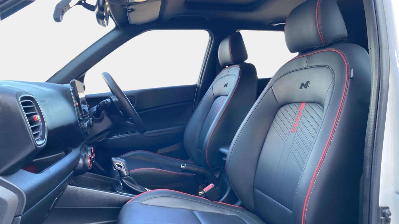2023 Hyundai VENUE N LINE N8 1.0 TURBO DCT, Petrol, Automatic, 12,979 km, Right Side Front Door Cabin
