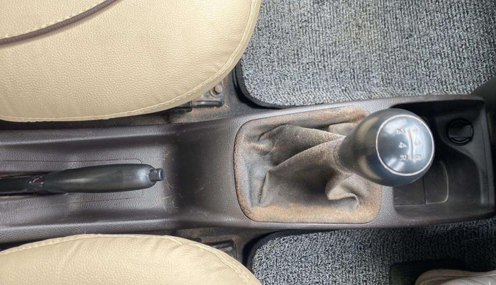 2016 Hyundai Eon ERA +, Petrol, Manual, 74,612 km, Gear Lever