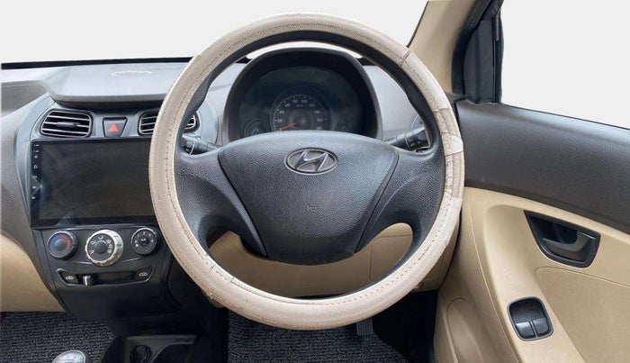 2016 Hyundai Eon ERA +, Petrol, Manual, 74,612 km, Steering Wheel Close Up