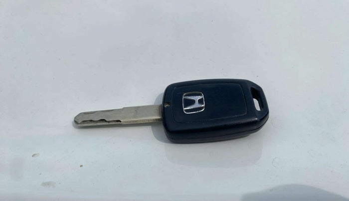 2017 Honda Jazz 1.2L I-VTEC SV, Petrol, Manual, 83,047 km, Key Close Up