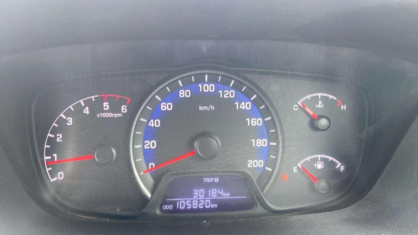 2018 Hyundai Xcent SX 1.2 CRDI, Diesel, Manual, 1,06,041 km, Odometer Image